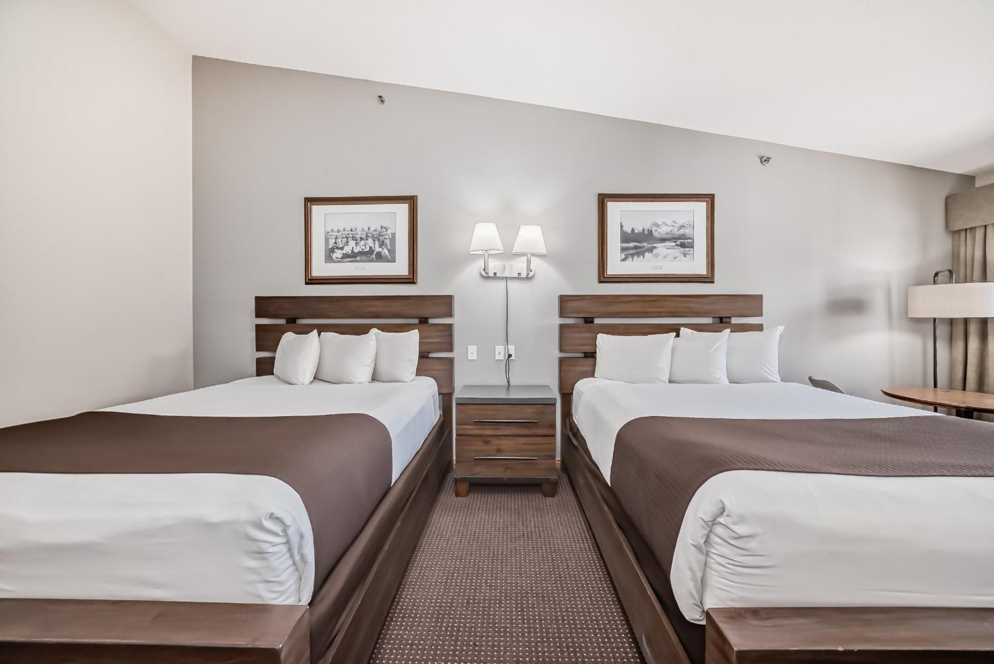 Standard Queen Room