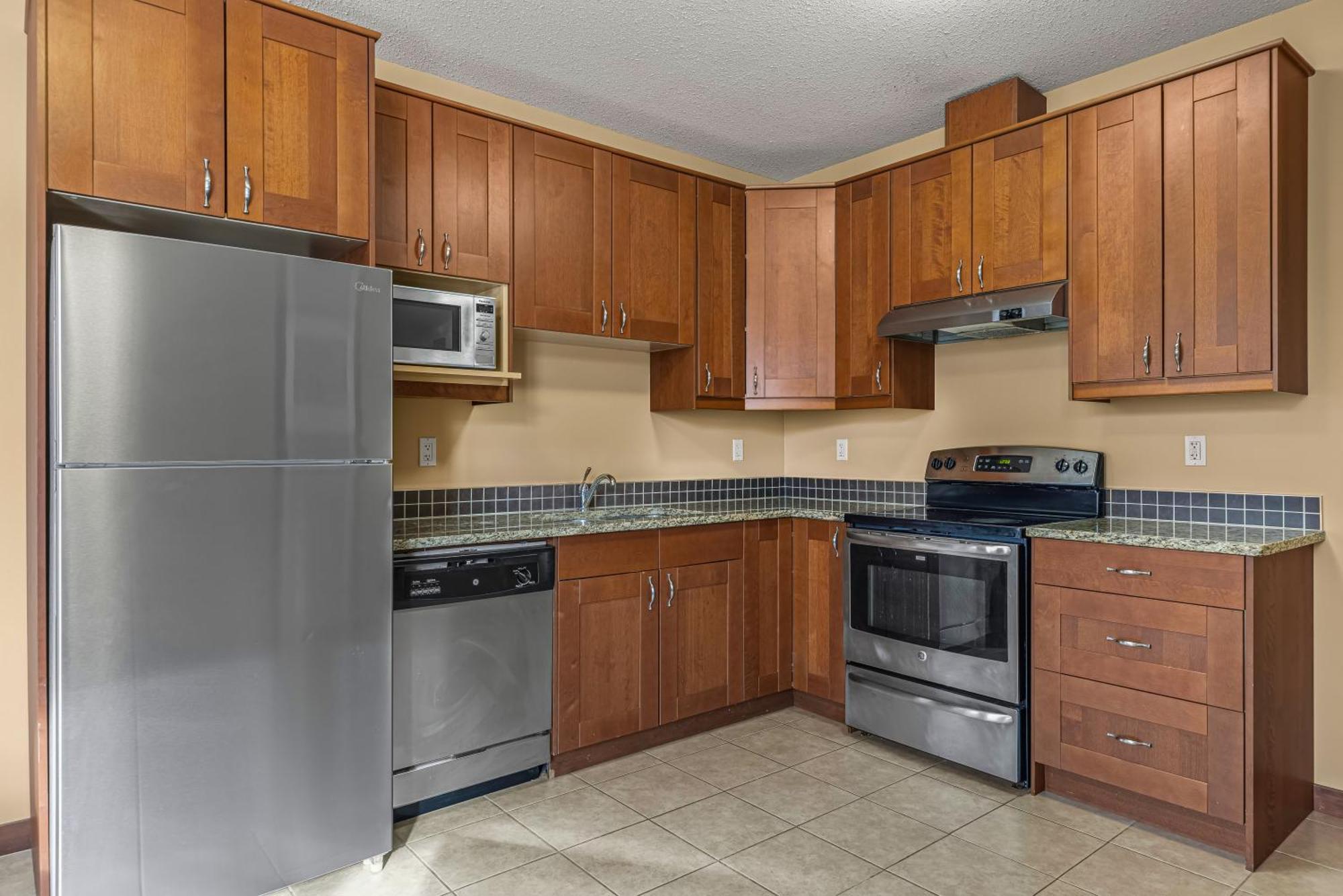 Two-Bedroom Apartment with Mountain View